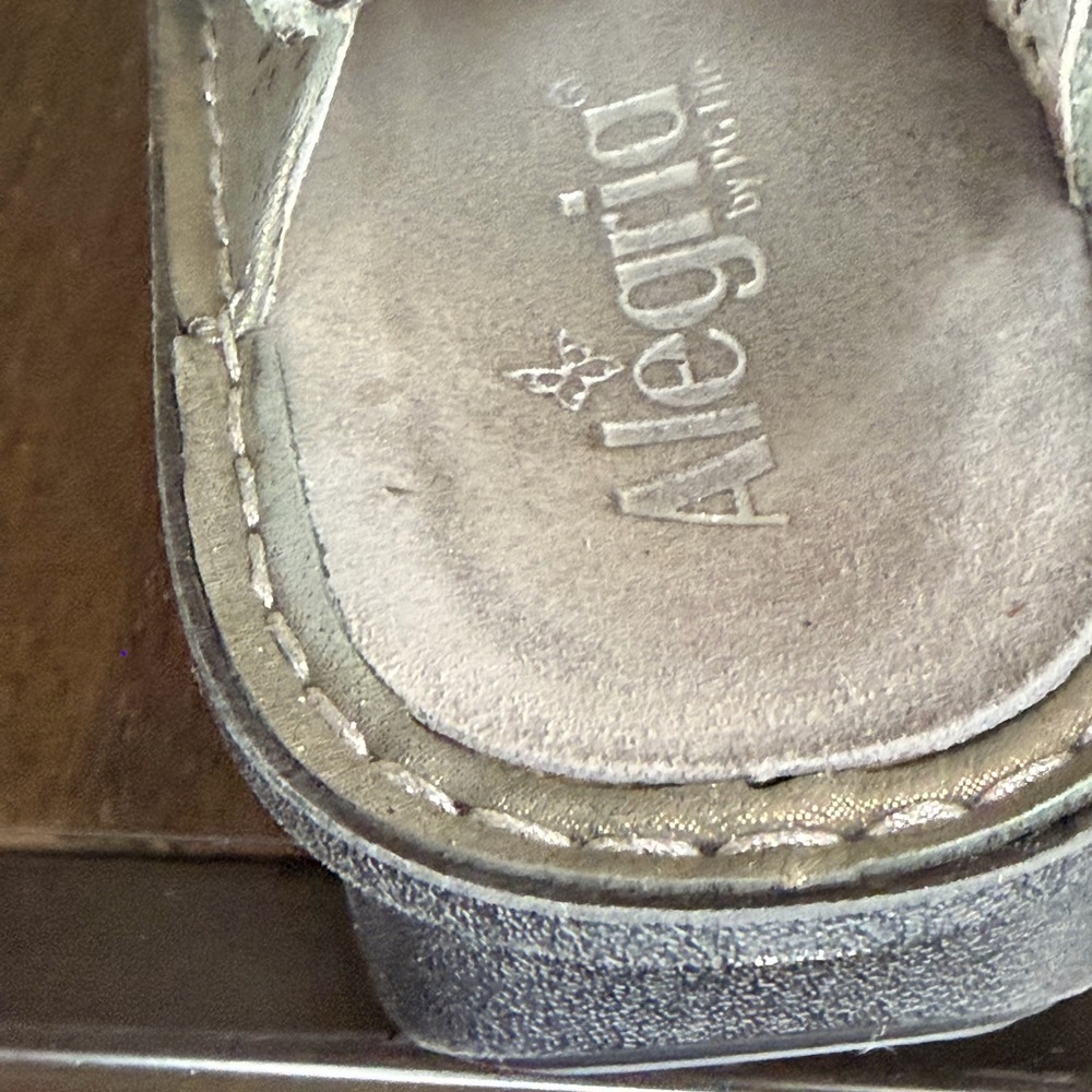 Alegria Silver Women’s Sandals with Floral Design EU size 39 = US size 8.5 - Picture 5 of 13